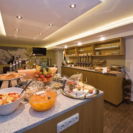Garni Rauch Hotell 3*