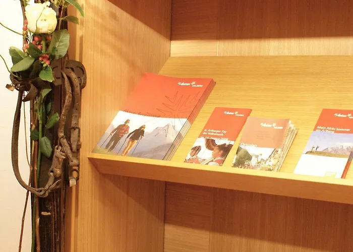 Hotel Garni Rauch 3*